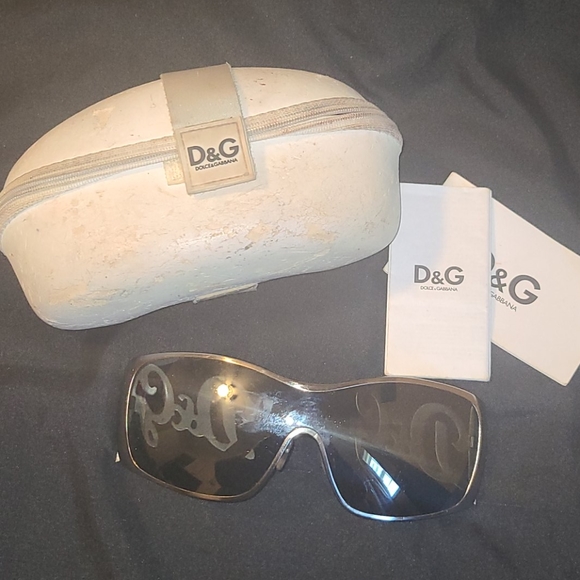 Authentic Dolce and Gabanna sunglasses - Picture 1 of 2